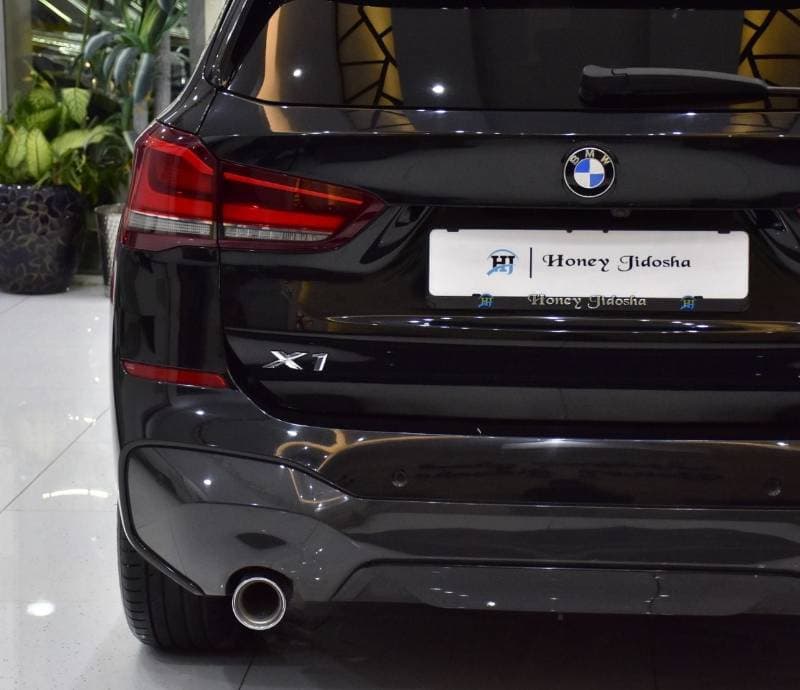 2021 BMW X1 . thumbnail 8