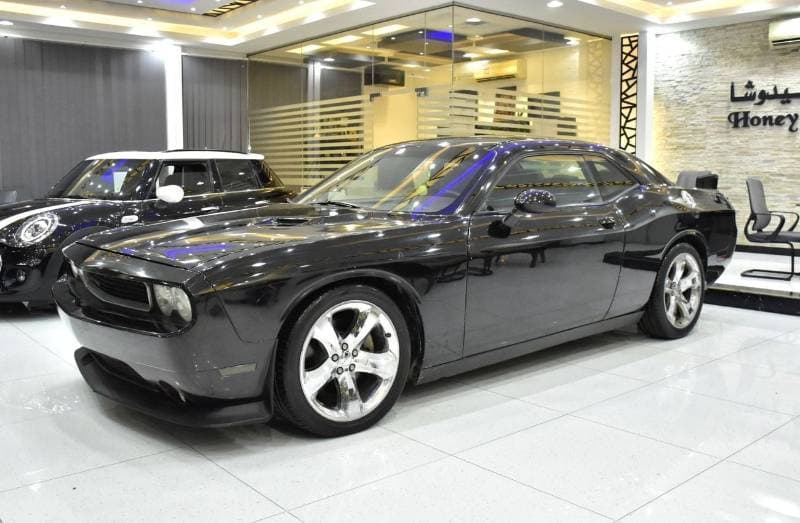 2012 Dodge Challenger SRT8 thumbnail 3