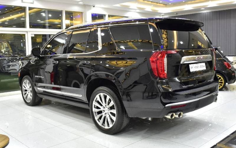 2023 GMC Yukon DENALI thumbnail 7