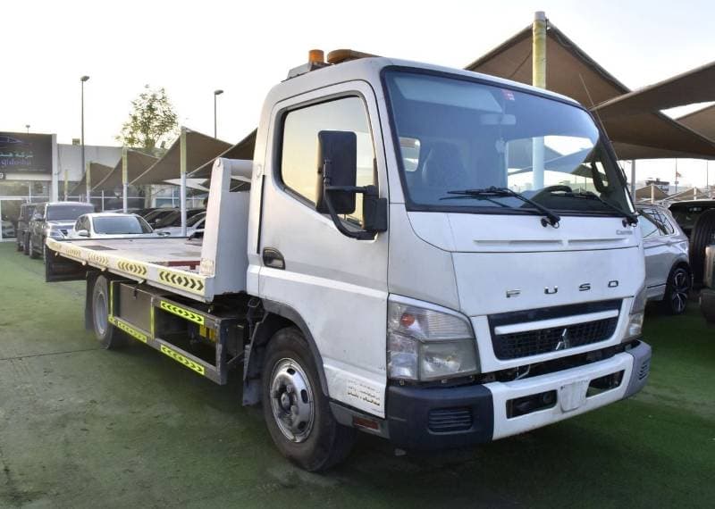 2017 Mitsubishi Fuso Canter .