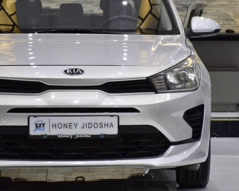 2021 Kia Rio LX thumbnail 4