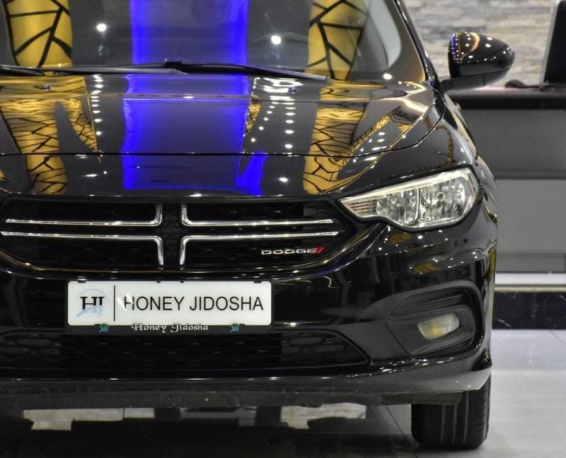 2017 Dodge Neon SE thumbnail 4