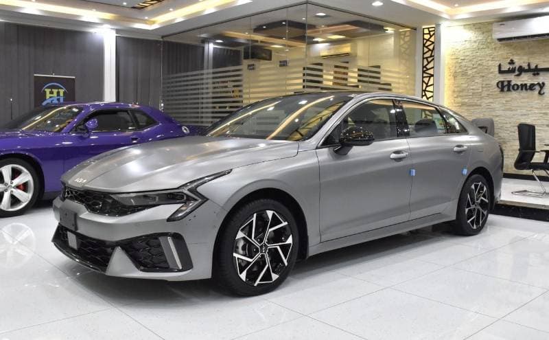 2025 Kia K5 thumbnail 3
