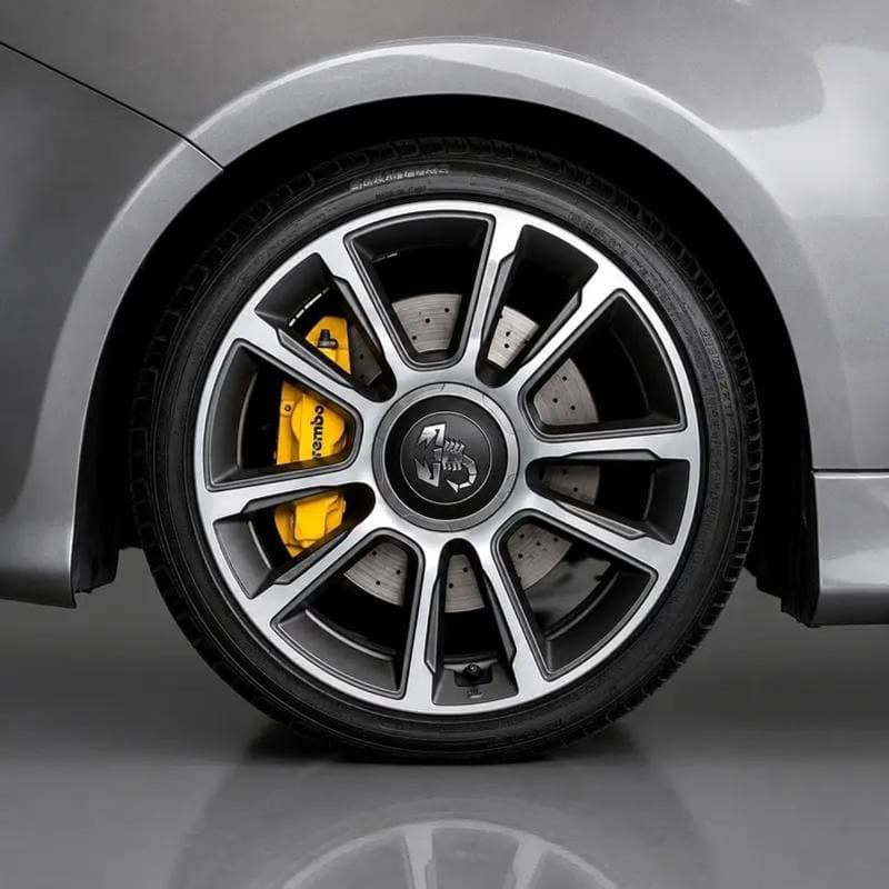 2023 Abarth 695 TURISMO thumbnail 6