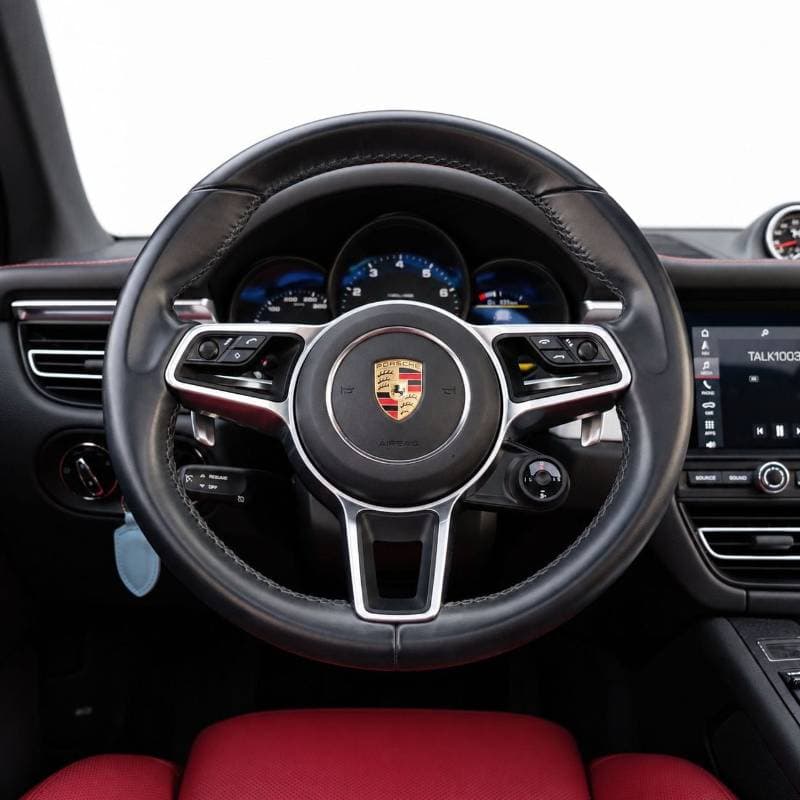 2021 Porsche Macan S thumbnail 8