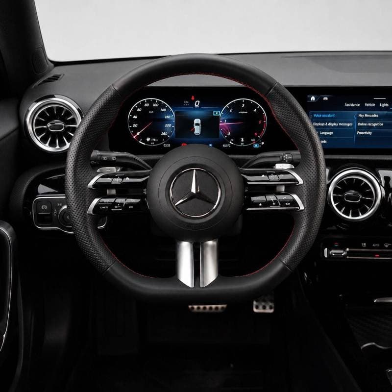 2025 Mercedes Benz A200d AMG LINE thumbnail 7