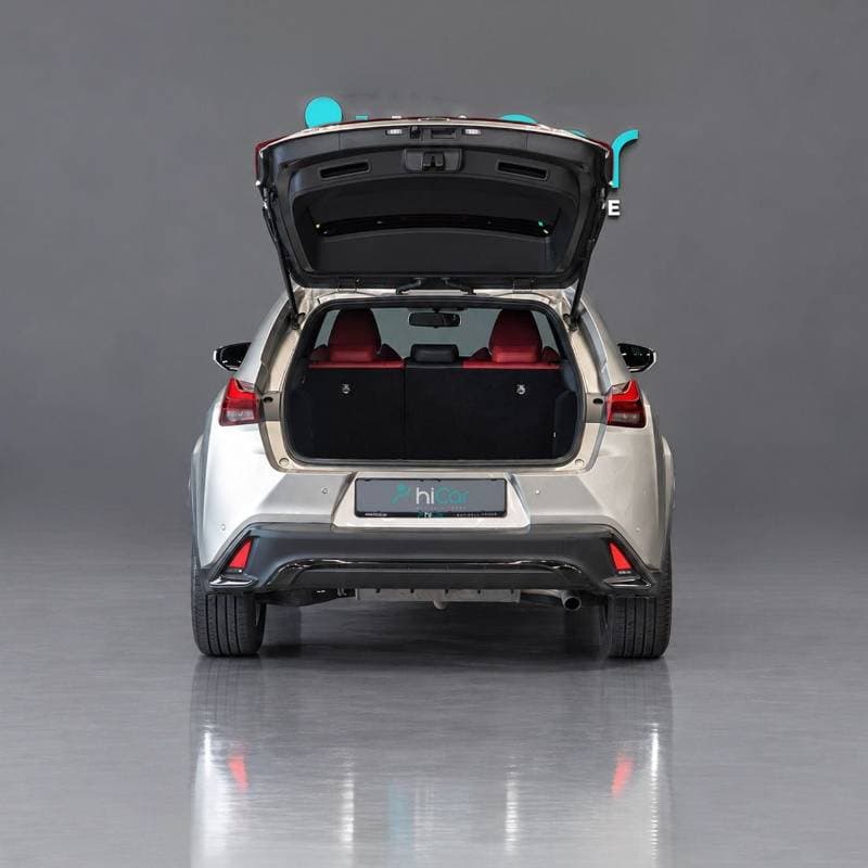 2023 Lexus UX200 thumbnail 5