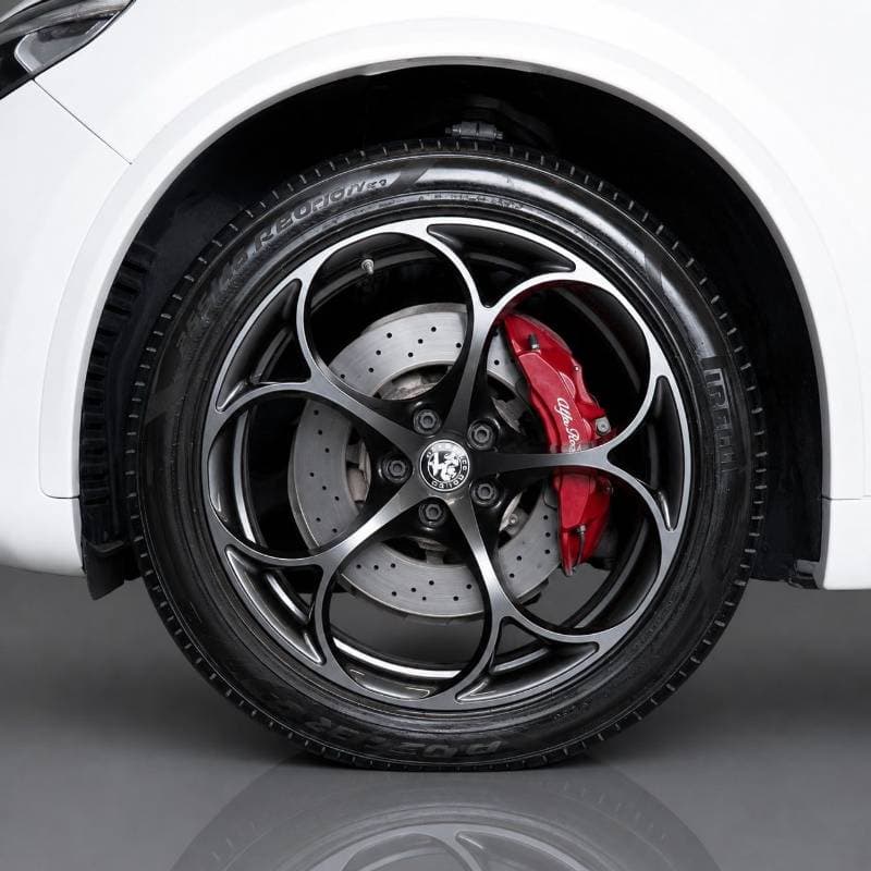 2020 Alfa Romeo Stelvio QUADRIFOGLIO thumbnail 6