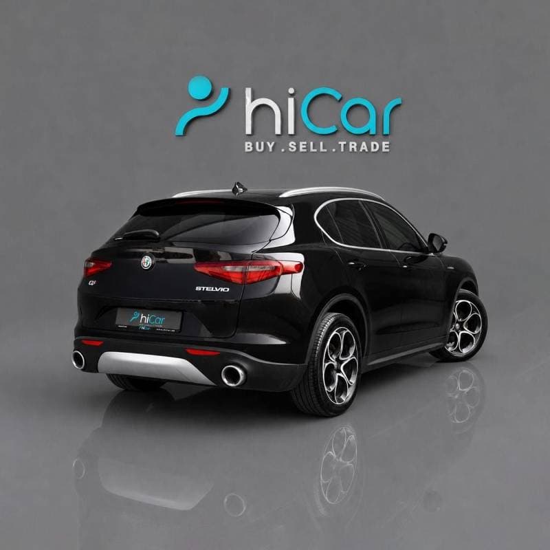 2020 Alfa Romeo Stelvio SUPER thumbnail 4