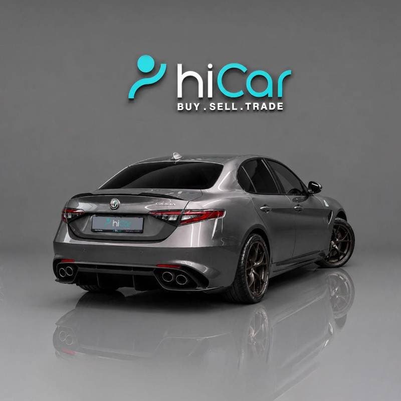 2022 Alfa Romeo Giulia QUADRIFOGLIO thumbnail 3