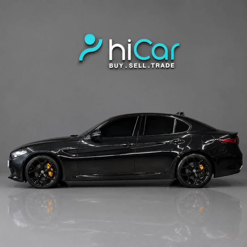 2019 Alfa Romeo Giulia VELOCE thumbnail 2
