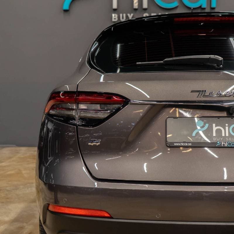 2021 Maserati Levante STANDARD thumbnail 6
