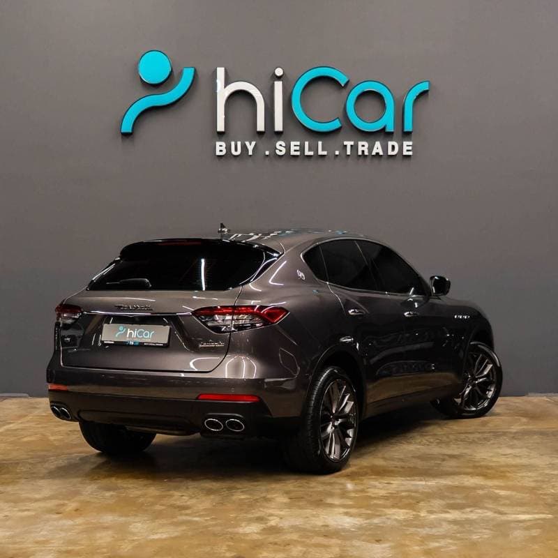 2021 Maserati Levante STANDARD thumbnail 3