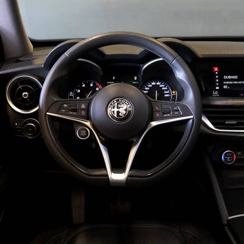 2019 Alfa Romeo Stelvio SUPER thumbnail 7