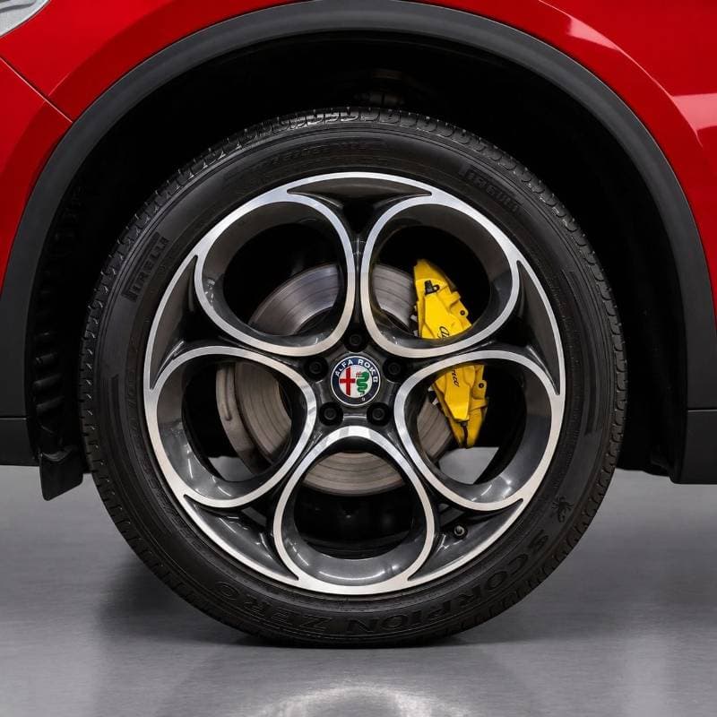 2019 Alfa Romeo Stelvio SUPER thumbnail 6
