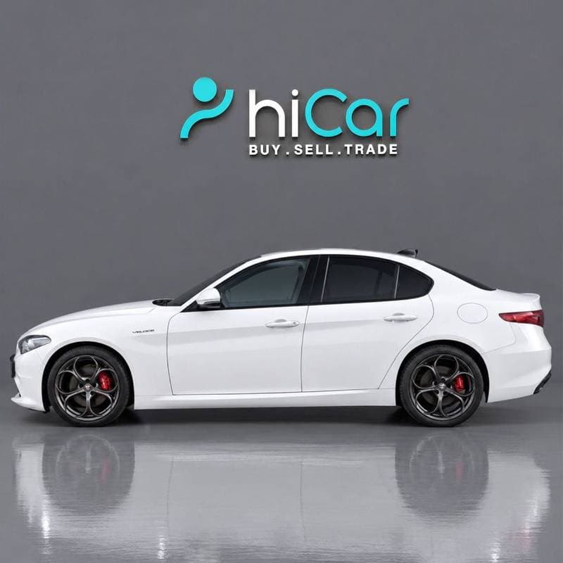 2022 Alfa Romeo Giulia VELOCE thumbnail 2