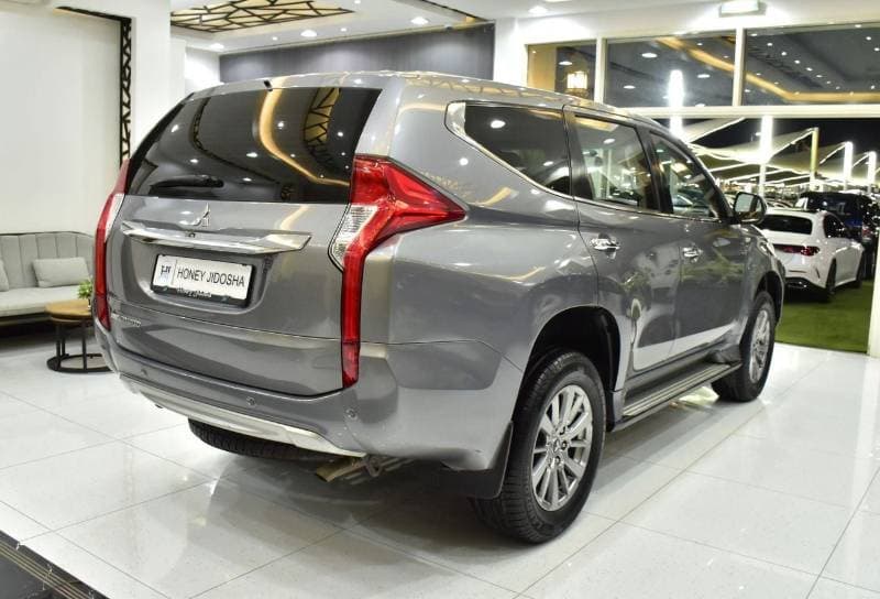 2019 Mitsubishi Montero Sport GLS thumbnail 6