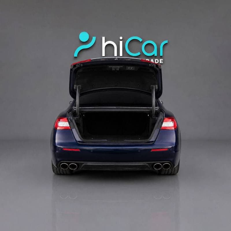 2019 Maserati Quattroporte STANDARD thumbnail 4