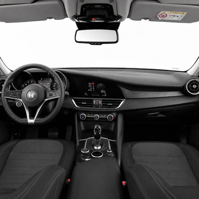 2020 Alfa Romeo Giulia SUPER thumbnail 6