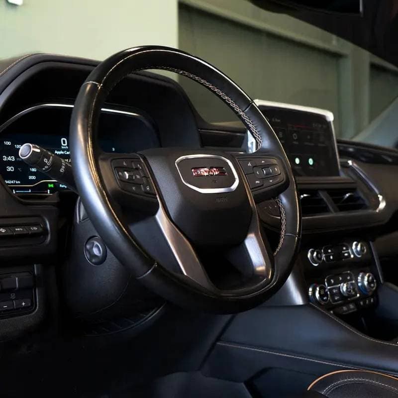 2024 GMC Yukon AT4 thumbnail 8