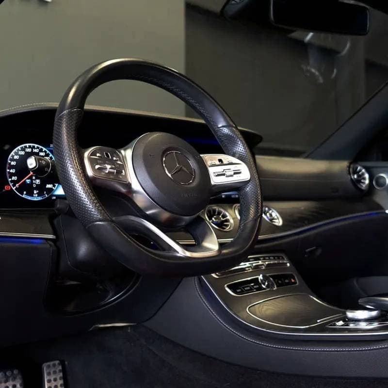 2020 Mercedes Benz E200 thumbnail 7