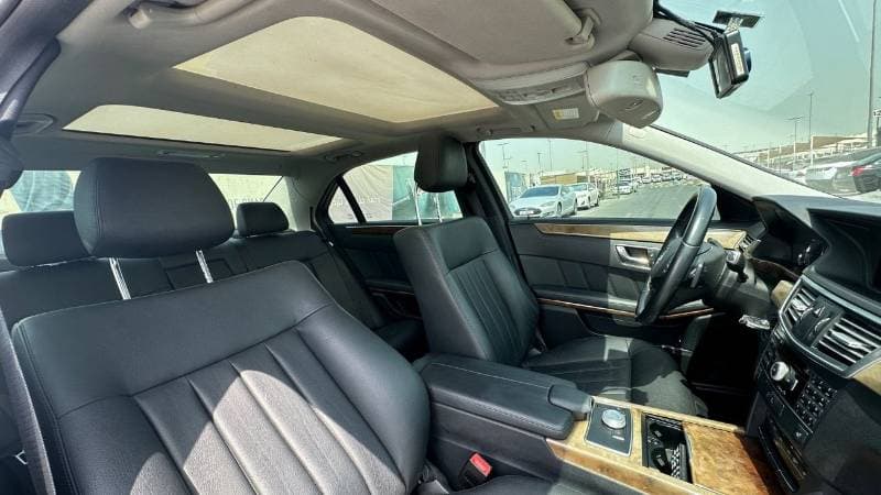 2011 Mercedes Benz E300 ELEGANCE thumbnail 5
