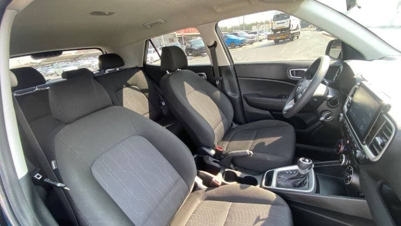 2020 Hyundai Venue SEL thumbnail 5