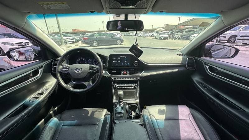 2017 Hyundai Grandeur STANDARD thumbnail 4