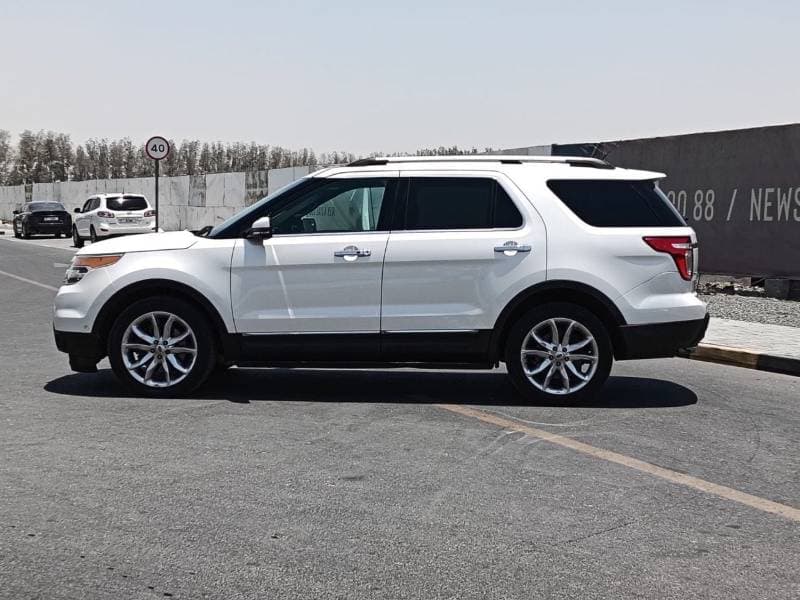 2015 Ford Explorer LIMITED thumbnail 8