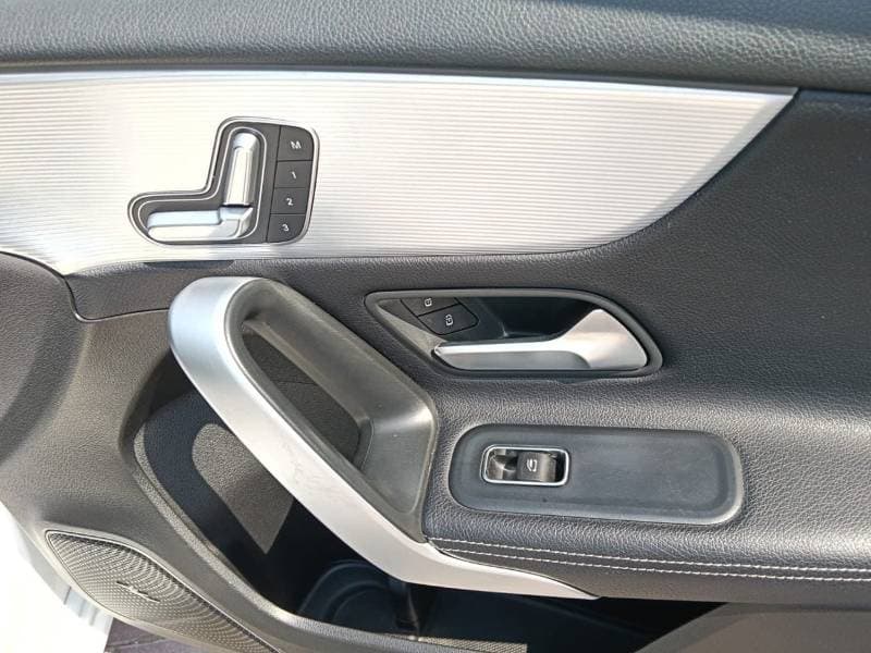 2020 Mercedes Benz A220 STANDARD thumbnail 8