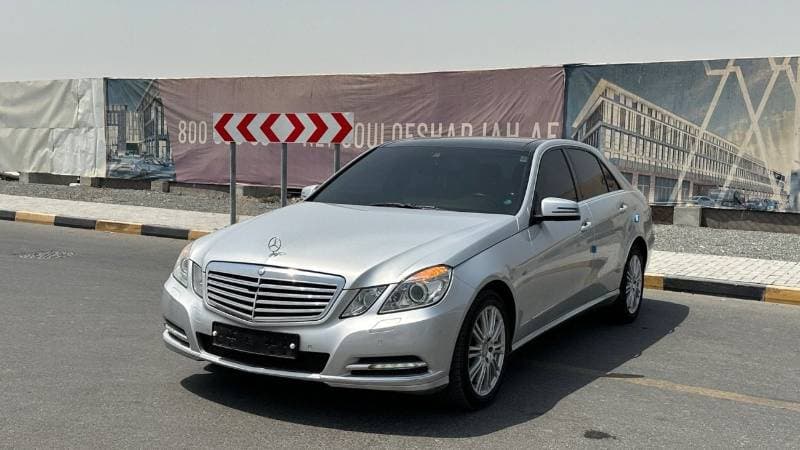 2012 Mercedes Benz E300 ELEGANCE thumbnail 3