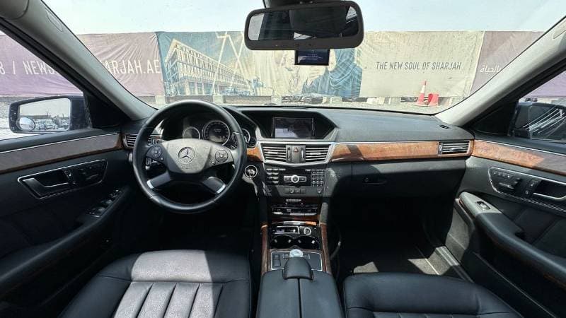 2012 Mercedes Benz E300 ELEGANCE thumbnail 4