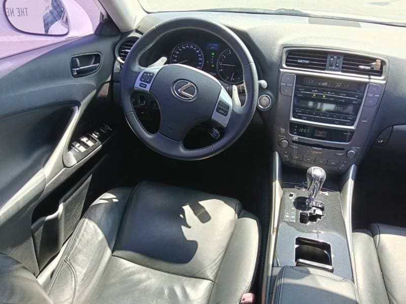 2011 Lexus IS250 PREMIER thumbnail 6