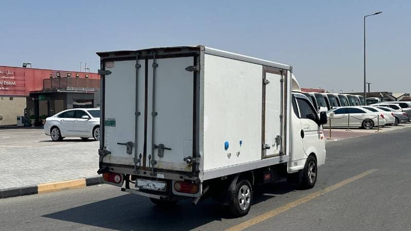 2017 Hyundai Porter STANDARD thumbnail 6