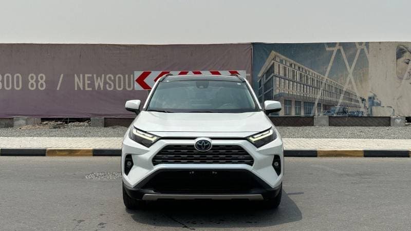 2024 Toyota RAV4 VXR HEV thumbnail 2