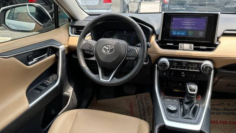 2024 Toyota RAV4 VXR HEV thumbnail 6