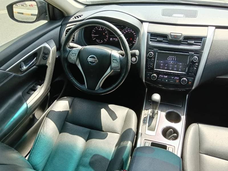 2013 Nissan Altima SL thumbnail 3