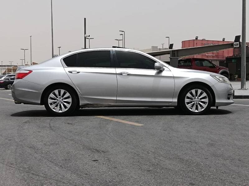 2015 Honda Accord LX thumbnail 7