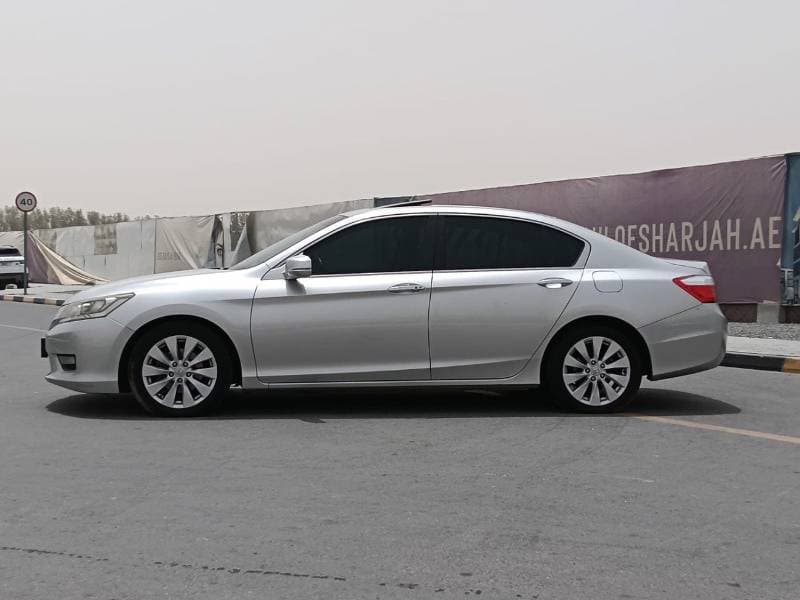 2015 Honda Accord LX thumbnail 8