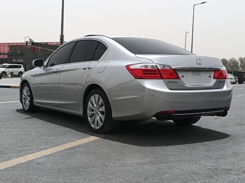 2015 Honda Accord LX thumbnail 6