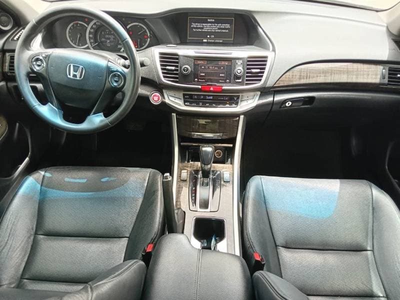 2015 Honda Accord LX thumbnail 4