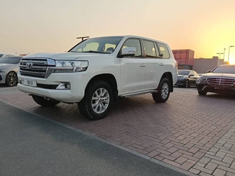 2021 Toyota Land Cruiser GXR thumbnail 3