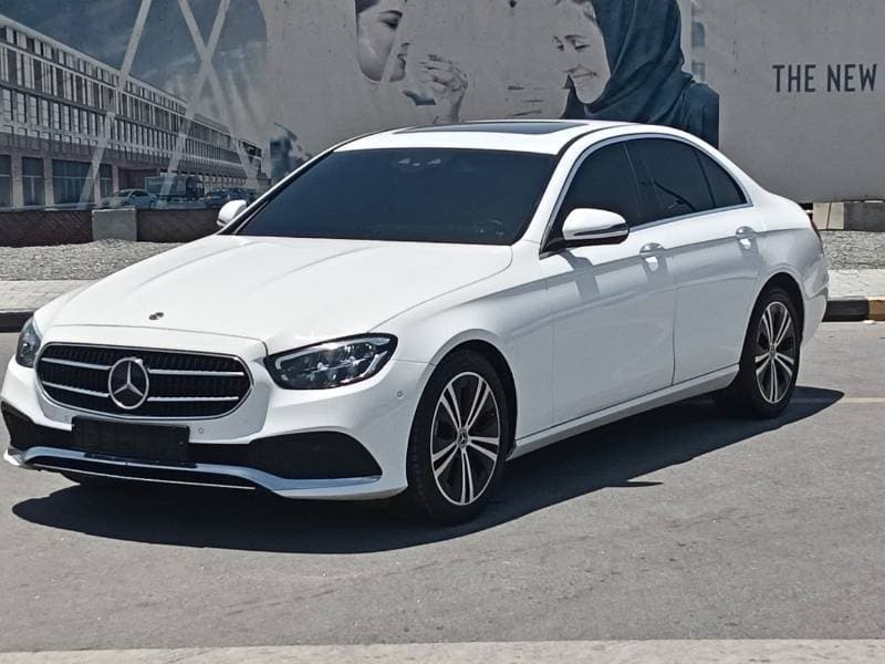 2021 Mercedes Benz E250 STANDARD thumbnail 3