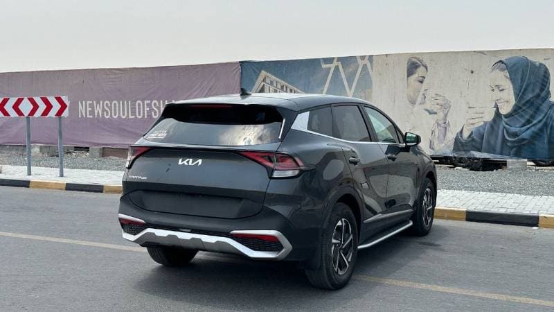 2023 Kia Sportage LX thumbnail 8