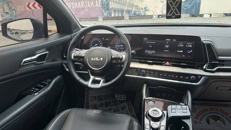 2025 Kia Sportage SX thumbnail 6