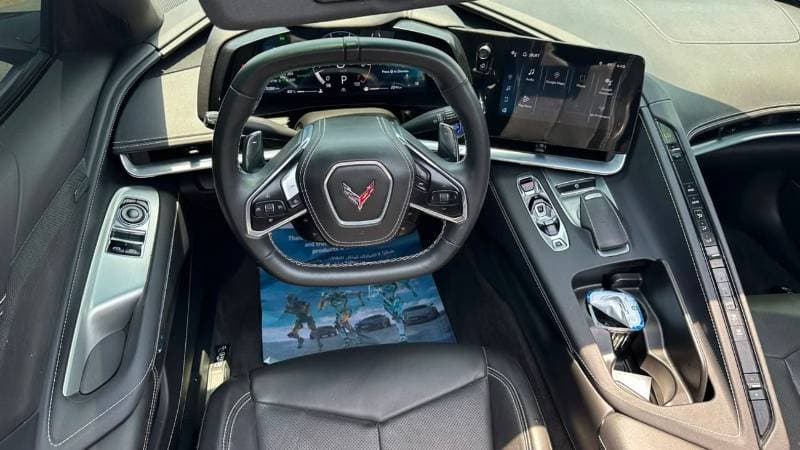 2025 Chevrolet Corvette STINGRAY 1LT Z51 thumbnail 4