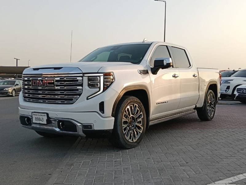 2024 GMC Sierra DENALI thumbnail 3
