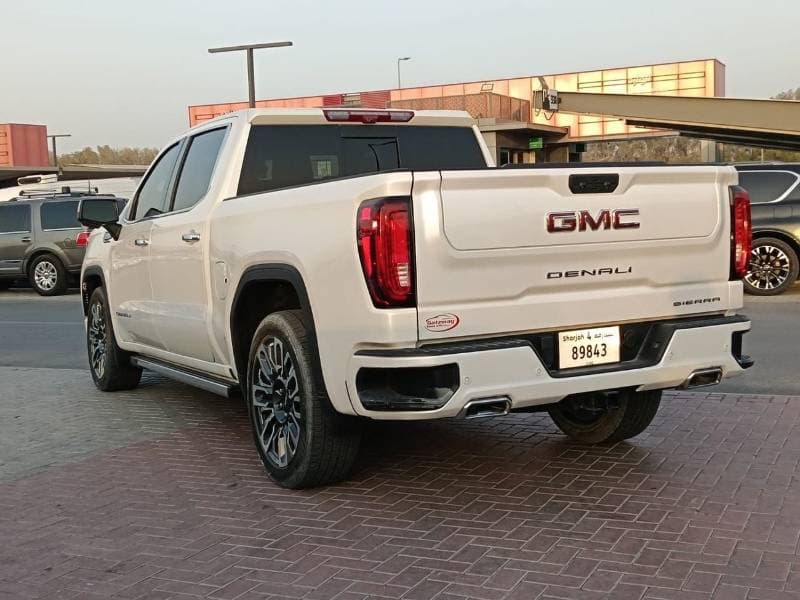 2024 GMC Sierra DENALI thumbnail 8