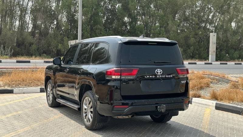 2023 Toyota Land Cruiser GXR thumbnail 7