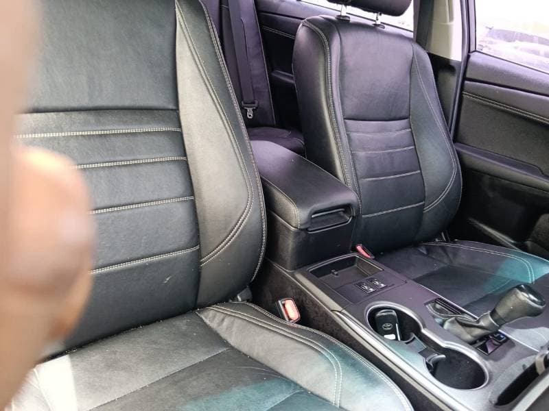 2016 Toyota Camry GLX thumbnail 7